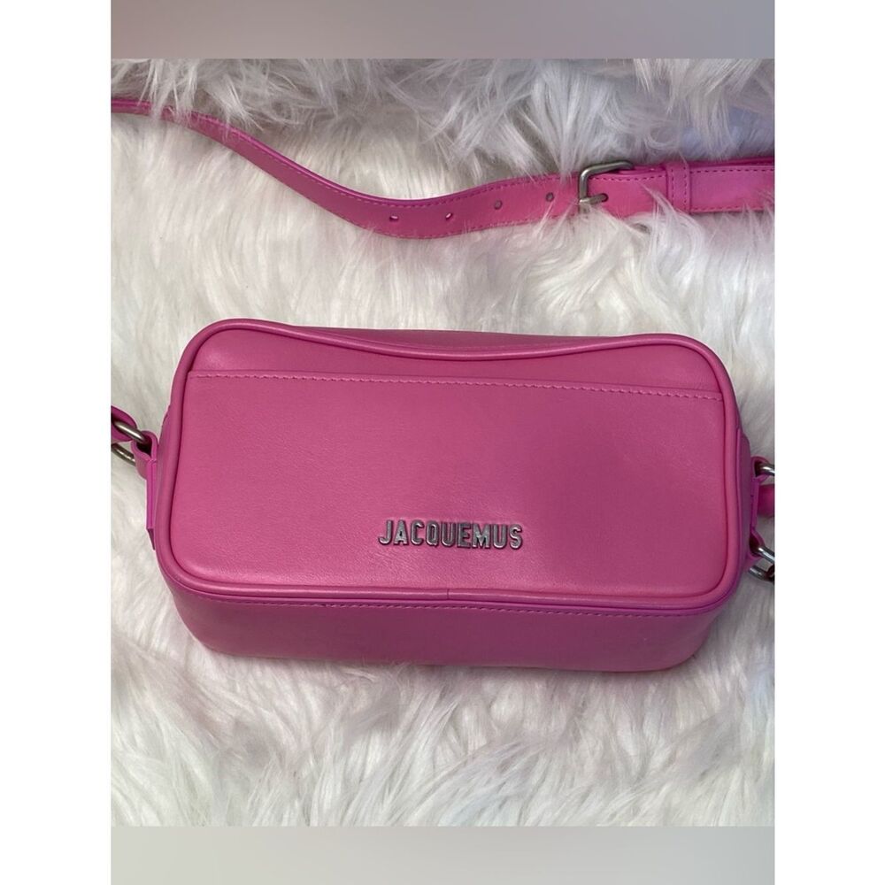 Jacquemus La Baneto Leather Crossbody Camera Bag - Picture 13 of 17